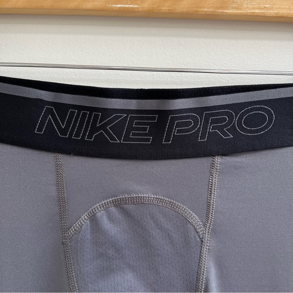 Nike Men's Pro Dri-Fit 3/4 Length Training Tights Gray Size Medium - Picture 6 of 12